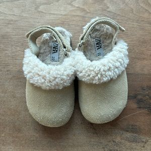Zara Baby Sherpa Clogs